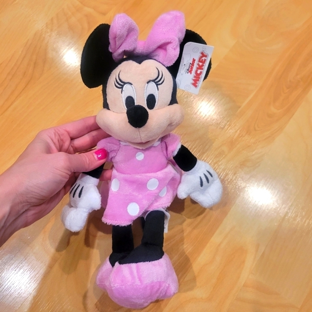 Disney Minnie Mouse Plush New